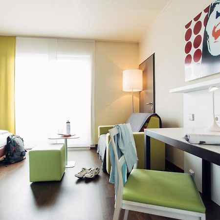 Harry'S Home Hotel & Apartments Graz Esterno foto