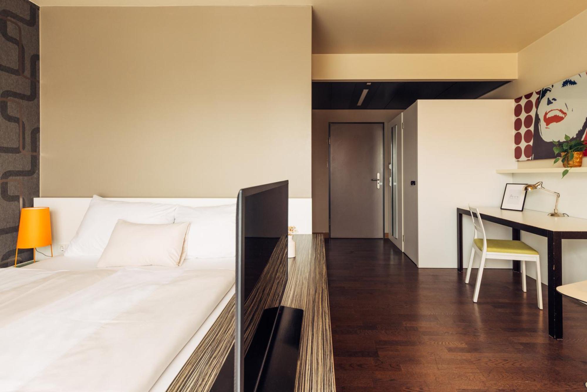 Harry'S Home Hart Bei Graz Hotel & Apartments Esterno foto