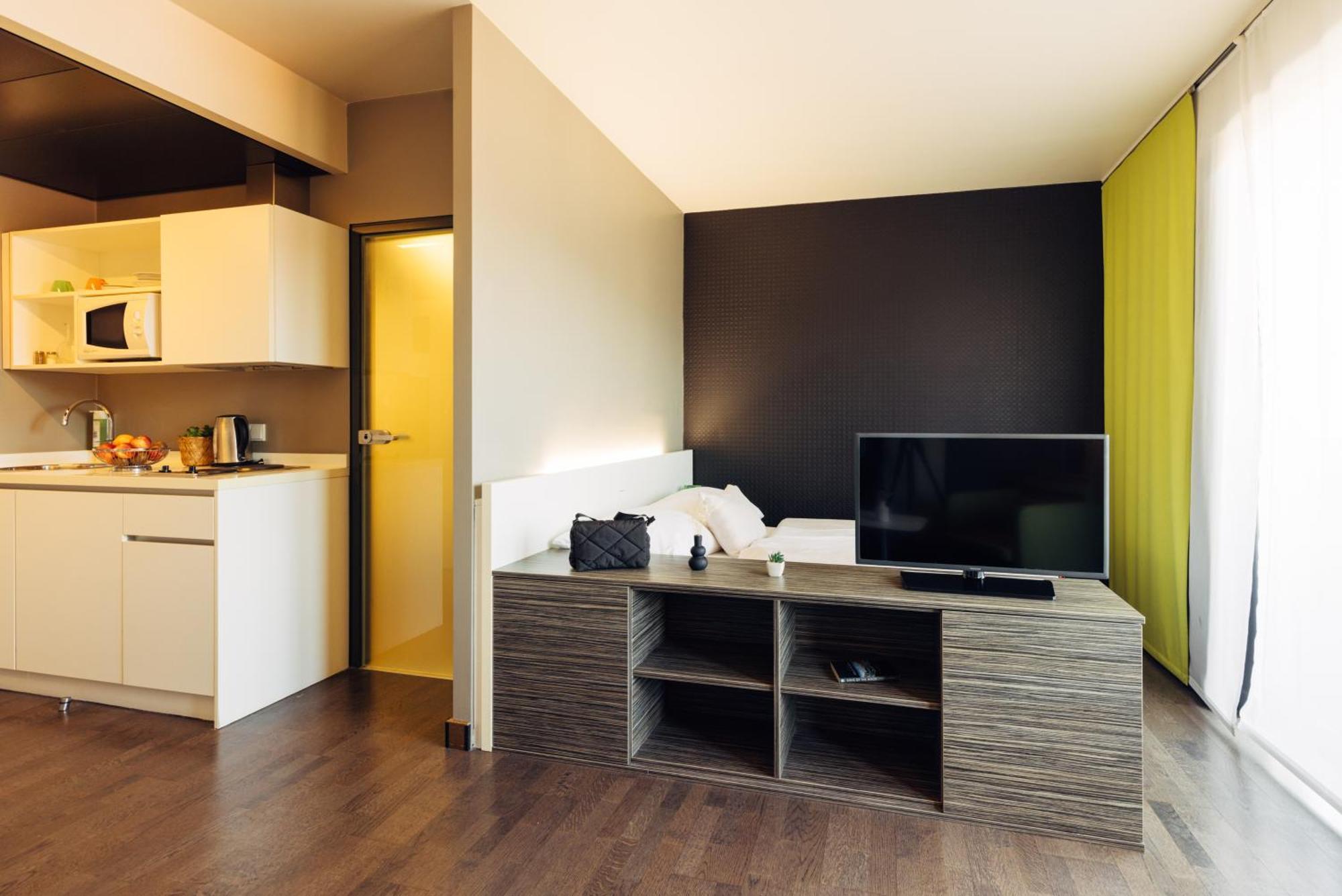 Harry'S Home Hart Bei Graz Hotel & Apartments Esterno foto