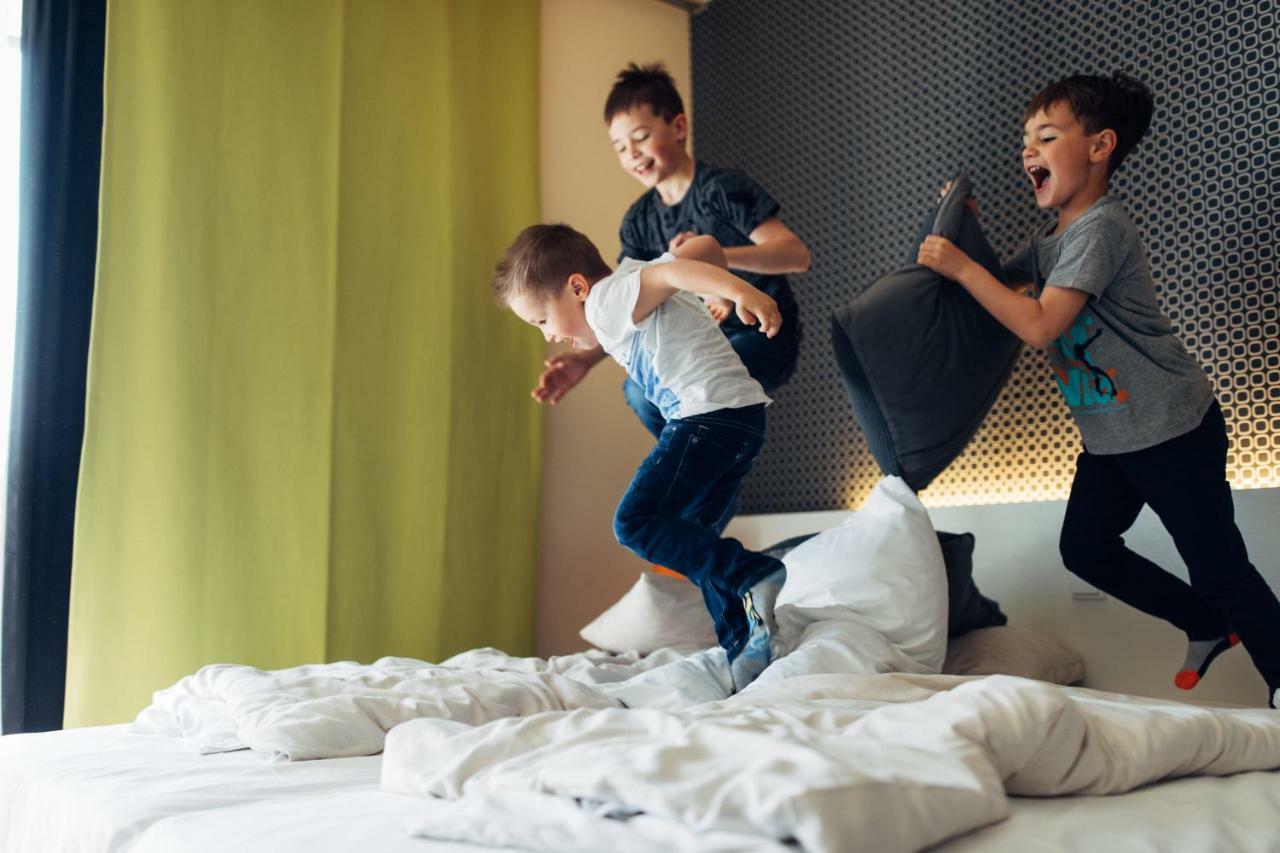 Harry'S Home Hart Bei Graz Hotel & Apartments Esterno foto